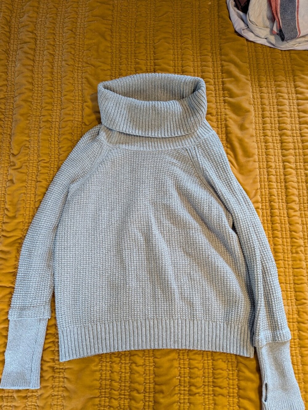 Market & Spruce Cowl Neck Sweater Gray Knit Thumbhole Cuffs Size Medium